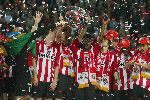 Eindhoven, 23 April 2005 Kampioenswedstrijd PSV-Vitesse, 
eindstand 3-0
PSV Landskampioen 2004/2005
Mark v Bommel met kampioensschaal Gomes Andre Ooijer Park Addo Remco v d Schaaf Alex PSV Farfan Kasper Bogelund Johann Vogel Lee Phillip Cocu.