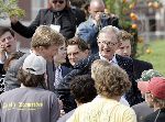 Scheveningen 30 april 2005
Koningin Beatrix in Scheveningen met familie.
Prins Willem Alexander en Pieter v Vollenhoven