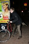 Amsterdam 27 april 2005
Feestje 20 jarig bestaan Tommy Hilfiger.
Prins Bernhard jr op fiets