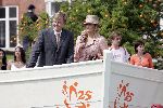 Scheveningen 30 april 2005
Koningin Beatrix in Scheveningen met familie.
Maxima zwanger met hoed  en Prins Willem Alexander