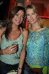 Amsterdam 25 april 2005
1000e aflevering van shownieuws.  
Anouk Smulders en Rebecca Loos