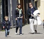 Amsterdam 23 april 2005
Soren Lerby verliefd met zijn vrouw Arlette en zoontje