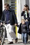 Amsterdam 23 april 2005
Soren Lerby verliefd met zijn vrouw Arlette en zoontje