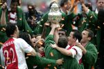 Rotterdam, 7 Mei 2006
Feyenoord stadion Gatorade Cup (KNVB-beker ) Seizoen 2005/2006
AJAX-PSV, eindstand 2-1
Galasek met de beker