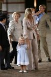 Apeldoorn 18 augustus 2006
Fotosessie Koningin Beatrix Prins Willem Alexander Maxima Amalia Alexia en hunne keizerlijke hoogheden Prins Naruhito prinses Masako en Prinses Aiko van japan op paleis het Loo