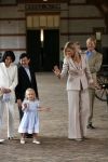 Apeldoorn 18 augustus 2006
Fotosessie Koningin Beatrix Prins Willem Alexander Maxima Amalia Alexia en hunne keizerlijke hoogheden Prins Naruhito prinses Masako en Prinses Aiko van japan op paleis het Loo