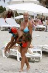 Ibiza 27 juli 2006
Angela Kluivert met haar zoons Justin en Ruben  op Ibiza.