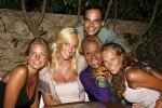 Ibiza 28 juli 2006
Patty Brard Robert halewijn Angela Kluivert met zus en een vriendin op  Ibiza.