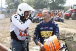Lichtenvoorde 23 juli 2006
De zwarte cross met diverse BN ers.
Bennie Jolink en Tim Coronel