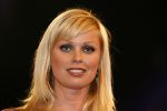 Aalsmeer 18 augustus 2006
Big Brother huis begint weer. alle bewoners vertrekken vanuit de studio naar het BB huis.
Presentatrice Bridget Maasland.
Peter Smulders bv
