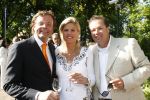 Wassenaar 6 juni 2006
Auberge de Kievit gekozen tot terras van het jaar door talkies.
Chris Luken met Marc Brouwers
Peter Smulders bv
