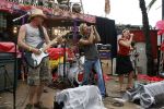 Bloemendaag 22 juli 2006
Optreden Hudson 5 met als zanger Chris Zegers bij Woodstock.
Chris treedt op voor het goede doel Save the Monkeys