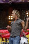 Bloemendaag 22 juli 2006
Optreden Hudson 5 met als zanger Chris Zegers bij Woodstock.
Chris treedt op voor het goede doel Save the Monkeys