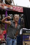 Bloemendaag 22 juli 2006
Optreden Hudson 5 met als zanger Chris Zegers bij Woodstock.
Chris treedt op voor het goede doel Save the Monkeys