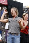 Bloemendaag 22 juli 2006
Optreden Hudson 5 met als zanger Chris Zegers bij Woodstock.
Chris treedt op voor het goede doel Save the Monkeys
