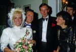 Den Haag 20 November 1987
Trouwen Vanessa ( Connie Breukhoven ) met haar man Hans Breukhoven 
Rechts Directeur van Phonogram Platenmij. Jan Corduwener met zijn vrouw