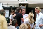 Amsterdam, 24 Juni 2006
PC Hoofstraat ontmoeting tussen Gerard Joling en Connie Breukhoven, Hans Breukhoven en Wino Omtzigt
© Foto Peter Smulders BV