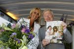 Wassenaar 6 juni 2006
Auberge de Kievit gekozen tot terras van het jaar door talkies.
Burgemeester Dr. L. v  Leeuwen van Wassenaar met Brigitte
Peter Smulders bv