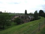 Hurwenen, 8 Augustus 2006
(Zaltbommel) Een dijkhuis en boerderij bij de Kil van Hurwenen.
Beschermd natuurgebied wat eigendoms is van Staatsbosbeheer