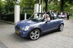 Wassenaar 19 juni 2006
Beau Monde rally met cabrio's.
Ellemieke Vermolen met Quincy trustfull in mini cooper
Peter Smulders bv