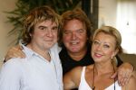 Alphen aan de Rijn 13 juni 2006
Erny v Reijmersdal bij L Oreal met Ad peteres en Sjaan
Peter Smulders bv
