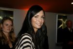 Amsterdam 16 mei 2006
Premiere film Famke Jansen in pathe de munt.
Famke met nichtje en hond.
Peter Smulders bv