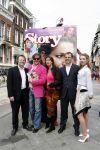 Amsterdam 26 april 2006
Presentatie nieuwe story door gerard Joling op de pc hooftstraat.
Gerard Joling en Petra Bakker Schut Wouter v Kennis Gert Jaap Schoppink en Debby Gerritsen