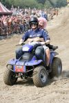 Lichtenvoorde 23 juli 2006
De zwarte cross met diverse BN ers.
Gijs Staverman met achterop Astrid de Jong