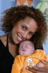 Diemen 21 mei 2006
Glennis Grace met haar vriend Moos en hun zoon Anthony Shane.
Peter Smulders bv