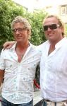 Amsterdam, 12 Juli 2006
Presentatie nieuw GSM Toestel type van Samsung X820 i.s.m. met Oger.  Gordon met een nieuw kapsel samen met zijn broer