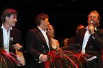 Amsterdam 19 juni 2006
Gala tbv de Ingeborg Douwes Stichting in Carre.
Jeroen v d Boom met Rene Froger en Gordon. Gerard Joling was ziek
Peter Smulders bv
