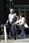 Amsterdam 18  juni 2006
Hans v d Broek met zijn vrouw op de fiets in Amsterdam
Peter Smulders bv