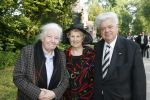 Breukelen 7 juni 2006
Haringparty neijenrode.
henk Vonhoff met vrouw en oude burgemeester Utrecht
Peter Smulders bv