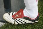Amsterdam 13 augustus 2006
AJAX-PSV 3-1 om de Johan Cruyffschaal in de arena.
Jaap Stam zijn voetbalschoenen met daarop de namen van zijn kinderen
Peter Smulders bv