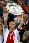 Amsterdam 13 augustus 2006
AJAX-PSV 3-1 om de Johan Cruyffschaal in de arena.
Jaap Stam met schaal
Peter Smulders bv