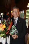 Beekbergen 30 mei 2006
Presentatie boek een elftal bondscoaches van Koen Greven en Erik Oudshoorn. Jan Zwartkruis krijgt het eerste exemplaar
Peter Smulders bv