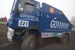 Eindhoven, 2006 Jan de Rooij met zijn auto voor Parijs Dakar