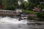 Amsterdam 14 juni 2006
Haringparty wegener en het Hilton.
jet ski's in gracht
Peter Smulders bv