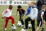 Amsterdam 2 juni 2006
Justin Kluivert op training bij de ajax jeugd. Justin is gescout door AJAX. Papa Patrick en moeder Angela waren natuurlijk bij de eerste training.
Peter Smulders bv