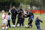 Amsterdam 2 juni 2006
Justin Kluivert op training bij de ajax jeugd. Justin is gescout door AJAX. Papa Patrick en moeder Angela waren natuurlijk bij de eerste training.
Peter Smulders bv