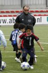 Amsterdam 2 juni 2006
Justin Kluivert op training bij de ajax jeugd. Justin is gescout door AJAX. Papa Patrick en moeder Angela waren natuurlijk bij de eerste training.
Peter Smulders bv