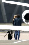 Schiphol 1 augustus 2006
Kate Moss vertrekt met vrienden met prive jet vanaf schiphol oost
Peter Smulders bv