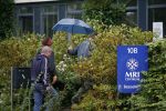 Amsterdam 1 augustus 2006
Keith Richards gaat naar het MRI centrum om een scan van zijn hersenen te laten maken.
Peter Smulders bv