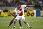 Amsterdam, 5 Augustus 2006
AJAX-Manchester United, eindstand 0-1
Klaas Jan Huntelaar in duel met Park
© foto Edwin van Zandvoort