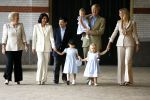Apeldoorn 18 augustus 2006
Fotosessie Koningin Beatrix met Maxima Prins Willem Alexandert Amalia Alexia en de keizerlijke hoogheden van Japan Prins Naruhito Prinses Masako en prinses Aiko op paleis het Loo.
Peter Smulders bv