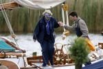 Muiden 28 mei 2006
Koningin Beatrix Prins Constantijn Prinses laurentien Prinses Eloise en Prins Claus Cazimir varen met de groen draeck.