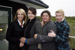 Muiderberg 31 mei 2006
Linda de Mol, Annette Malherbe Tjitske Reidinga  en Susan Visser  (Gooische vrouwen)op woonark in natuurreservaat Naardermeer tegen aanleg A6
Peter Smulders bv