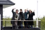 Muiderberg 31 mei 2006
Linda de Mol, Annette Malherbe Tjitske Reidinga  en Susan Visser  (Gooische vrouwen)op woonark in natuurreservaat Naardermeer tegen aanleg A6
Peter Smulders bv