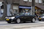 Amsterdam 16 augustus 2006
maik de Boer in zijn mercedes cabrio