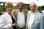 Amsterdam 14 juni 2006
Haringparty wegener en het Hilton.
Marcel koster met vrouw en Jan v Dooren
Peter Smulders bv